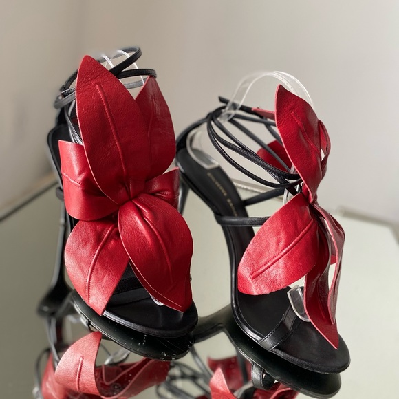 New GIUSEPPE ZANOTTI Floral-appliquéd Leather lilium Sandals Red 38 $1,895 - Picture 13 of 13